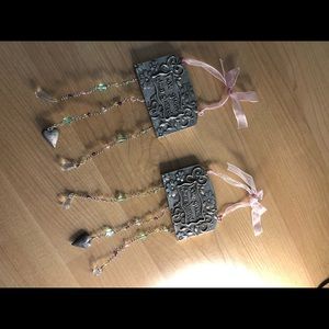 “Love Grows When Shared” Signs